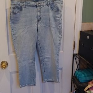 DRESS BARN 16 W WOMEN'S WESTPORT JEAN CAPRI'S